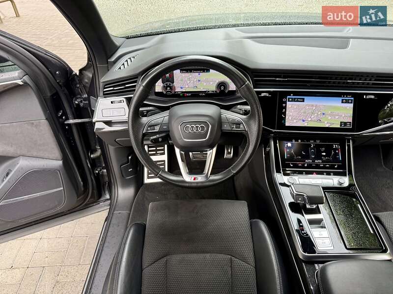 Позашляховик / Кросовер Audi Q7 2021 в Дніпрі