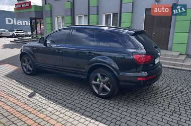 Позашляховик / Кросовер Audi Q7 2012 в 