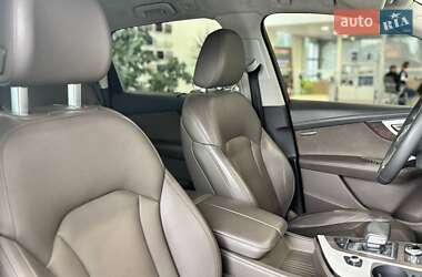 Внедорожник / Кроссовер Audi Q7 2019 в 