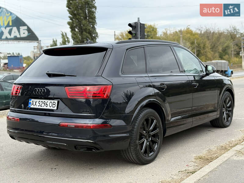 Позашляховик / Кросовер Audi Q7 2016 в Харкові