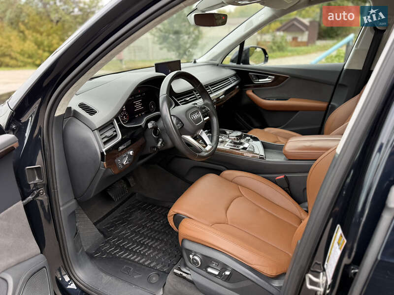 Позашляховик / Кросовер Audi Q7 2016 в Харкові