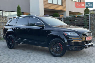 Внедорожник / Кроссовер Audi Q7 2014 в 