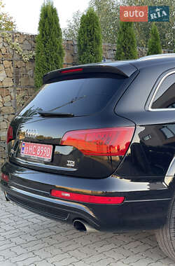 Внедорожник / Кроссовер Audi Q7 2014 в 