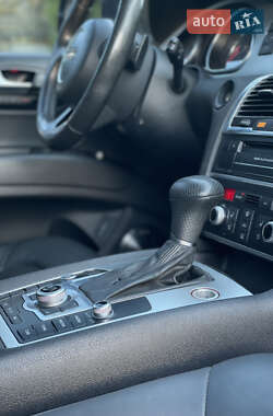Внедорожник / Кроссовер Audi Q7 2014 в 