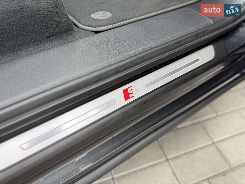 Позашляховик / Кросовер Audi Q7 2020 в Мукачевому