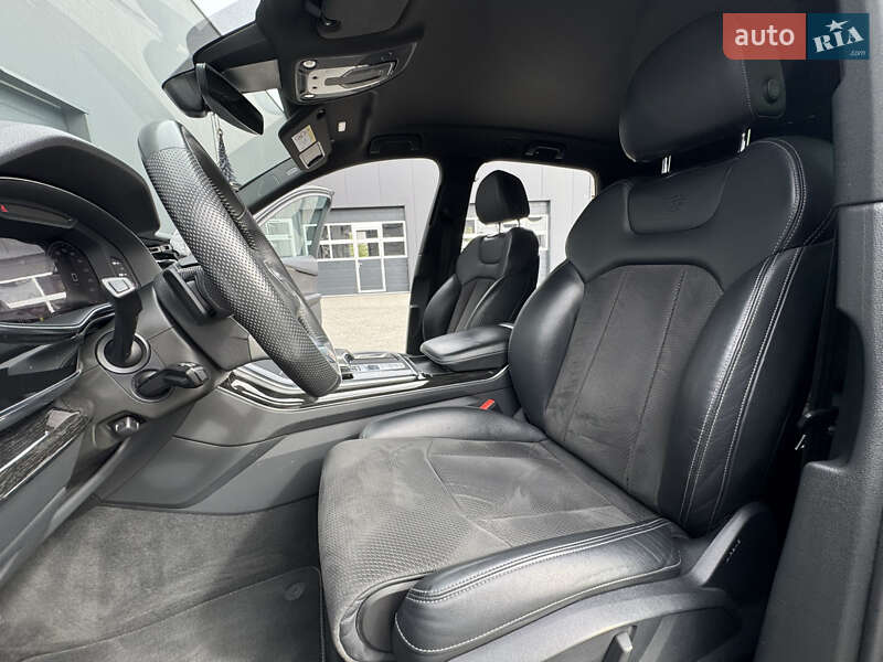 Позашляховик / Кросовер Audi Q7 2020 в Мукачевому