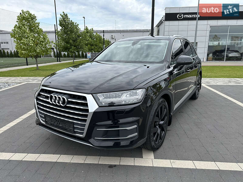 Внедорожник / Кроссовер Audi Q7 2015 в Мукачево