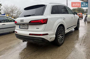 Внедорожник / Кроссовер Audi Q7 2021 в 