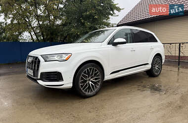 Внедорожник / Кроссовер Audi Q7 2021 в 
