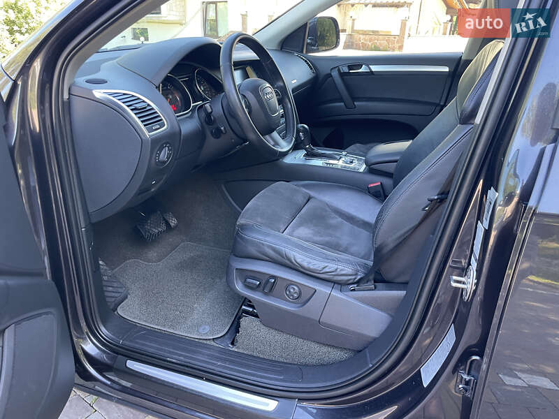Внедорожник / Кроссовер Audi Q7 2009 в Тернополе