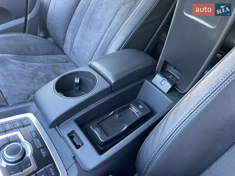 Внедорожник / Кроссовер Audi Q7 2009 в Тернополе