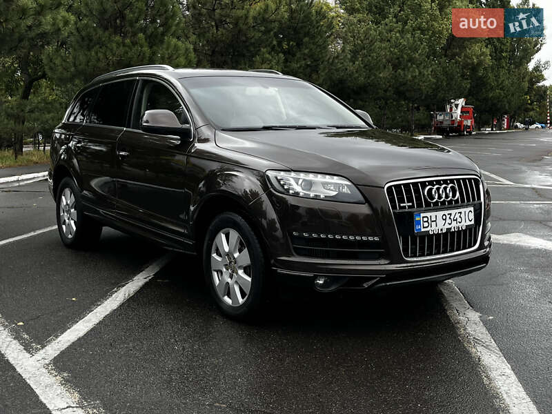 Позашляховик / Кросовер Audi Q7 2015 в Одесі
