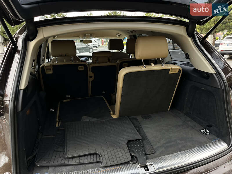 Позашляховик / Кросовер Audi Q7 2015 в Одесі