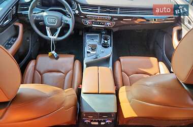 Внедорожник / Кроссовер Audi Q7 2019 в 