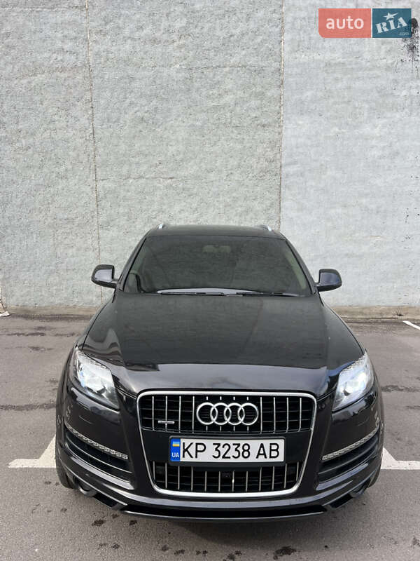 Позашляховик / Кросовер Audi Q7 2011 в Рівному
