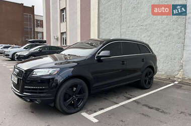 Внедорожник / Кроссовер Audi Q7 2011 в 