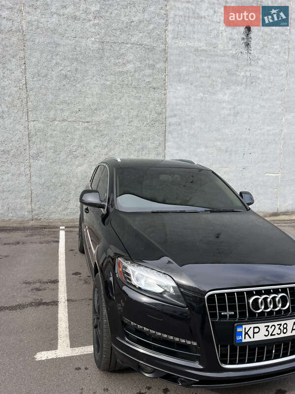 Позашляховик / Кросовер Audi Q7 2011 в Рівному