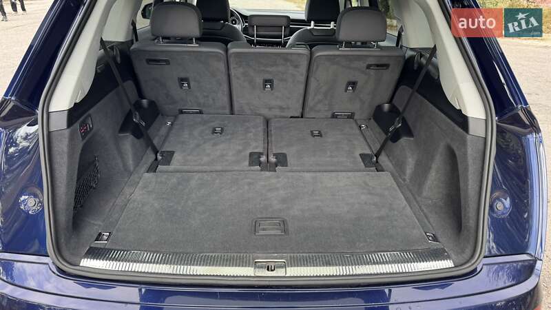 Внедорожник / Кроссовер Audi Q7 2020 в Полтаве