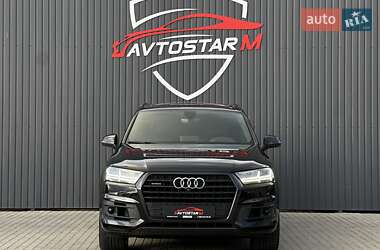 Позашляховик / Кросовер Audi Q7 2017 в 