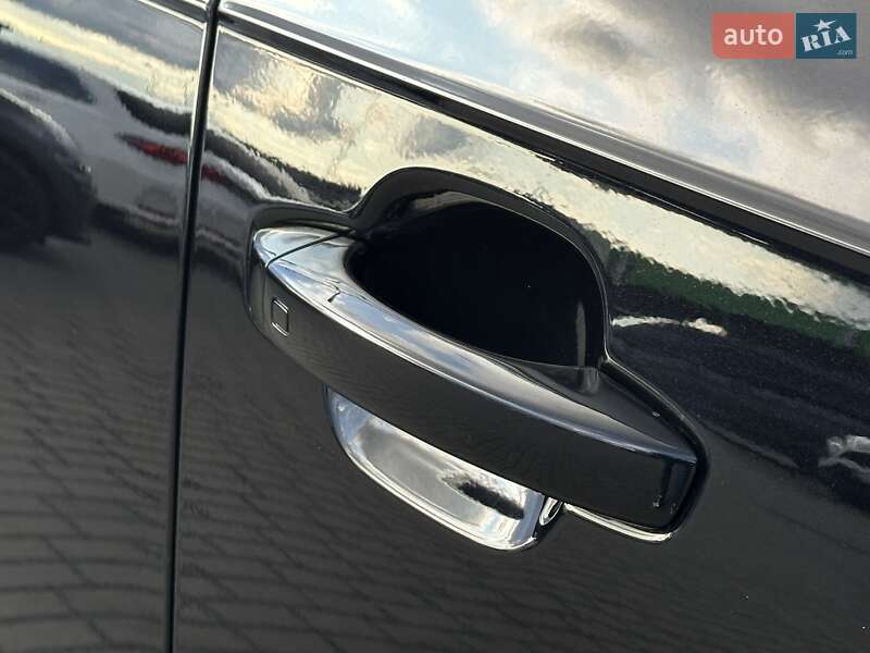 Позашляховик / Кросовер Audi Q7 2017 в Мукачевому