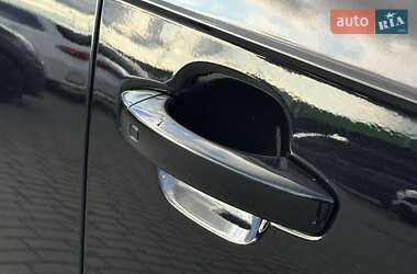 Позашляховик / Кросовер Audi Q7 2017 в 