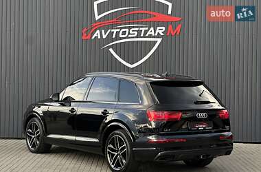 Позашляховик / Кросовер Audi Q7 2017 в 