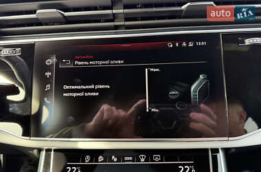 Позашляховик / Кросовер Audi Q7 2021 в 