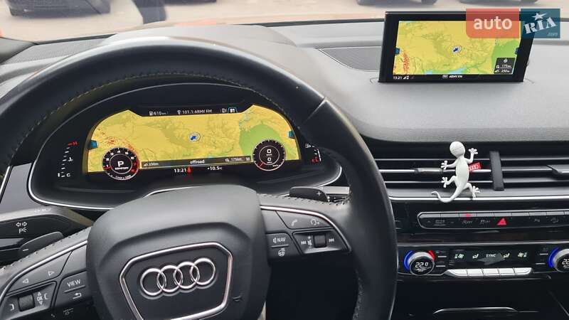 Внедорожник / Кроссовер Audi Q7 2017 в Харькове