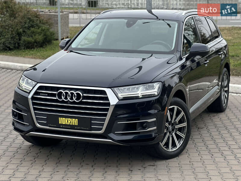 Позашляховик / Кросовер Audi Q7 2016 в Києві