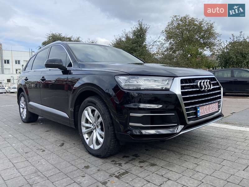 Позашляховик / Кросовер Audi Q7 2019 в Львові