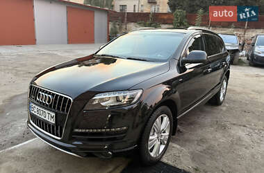 Внедорожник / Кроссовер Audi Q7 2012 в 