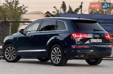 Внедорожник / Кроссовер Audi Q7 2018 в 
