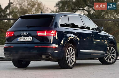 Внедорожник / Кроссовер Audi Q7 2018 в 