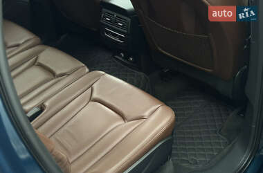 Внедорожник / Кроссовер Audi Q7 2018 в 