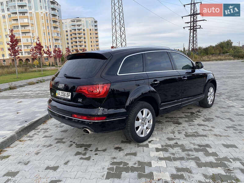 Позашляховик / Кросовер Audi Q7 2013 в Ірпені