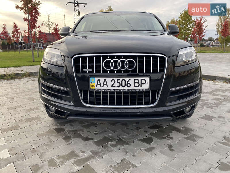 Позашляховик / Кросовер Audi Q7 2013 в Ірпені