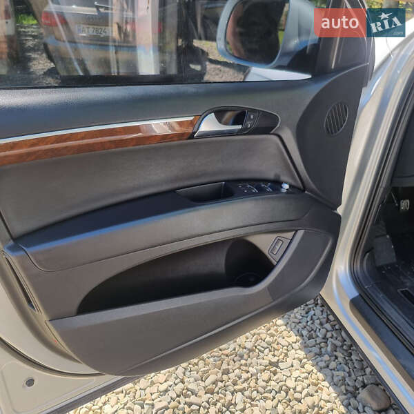 Позашляховик / Кросовер Audi Q7 2012 в Рожнятові