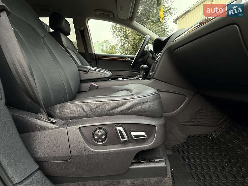 Внедорожник / Кроссовер Audi Q7 2012 в Ровно