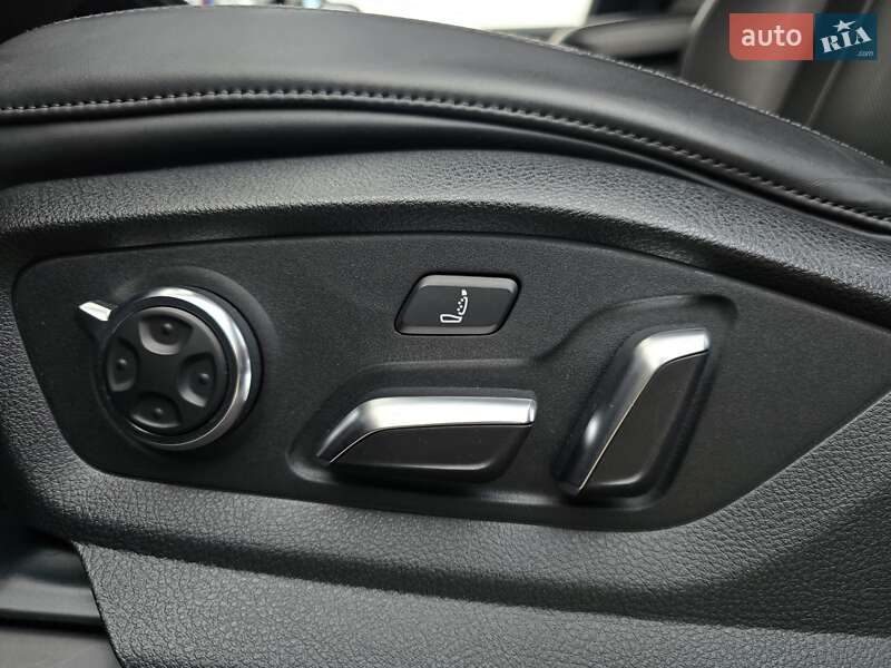 Позашляховик / Кросовер Audi Q7 2016 в Рівному