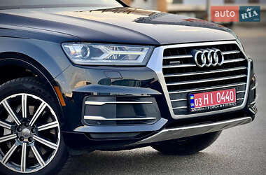 Внедорожник / Кроссовер Audi Q7 2018 в 