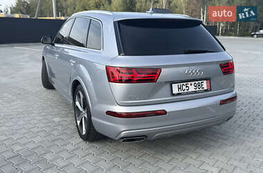 Внедорожник / Кроссовер Audi Q7 2018 в 