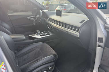 Внедорожник / Кроссовер Audi Q7 2018 в 