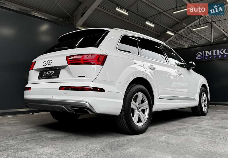 Позашляховик / Кросовер Audi Q7 2018 в Києві