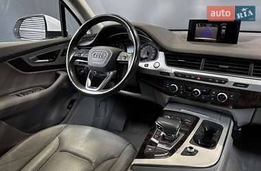 Внедорожник / Кроссовер Audi Q7 2018 в 