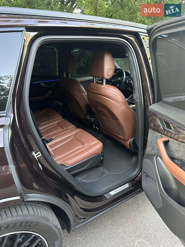Позашляховик / Кросовер Audi Q7 2020 в Львові