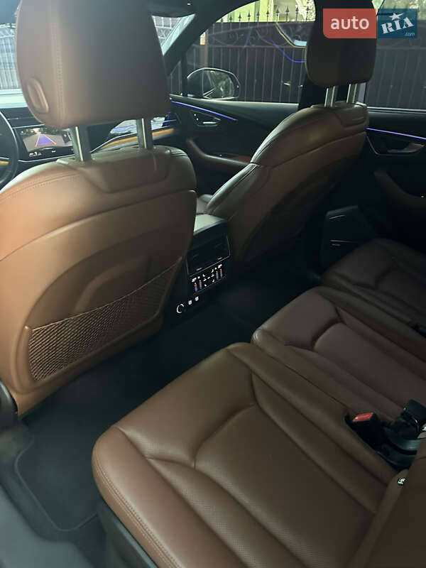 Позашляховик / Кросовер Audi Q7 2020 в Львові