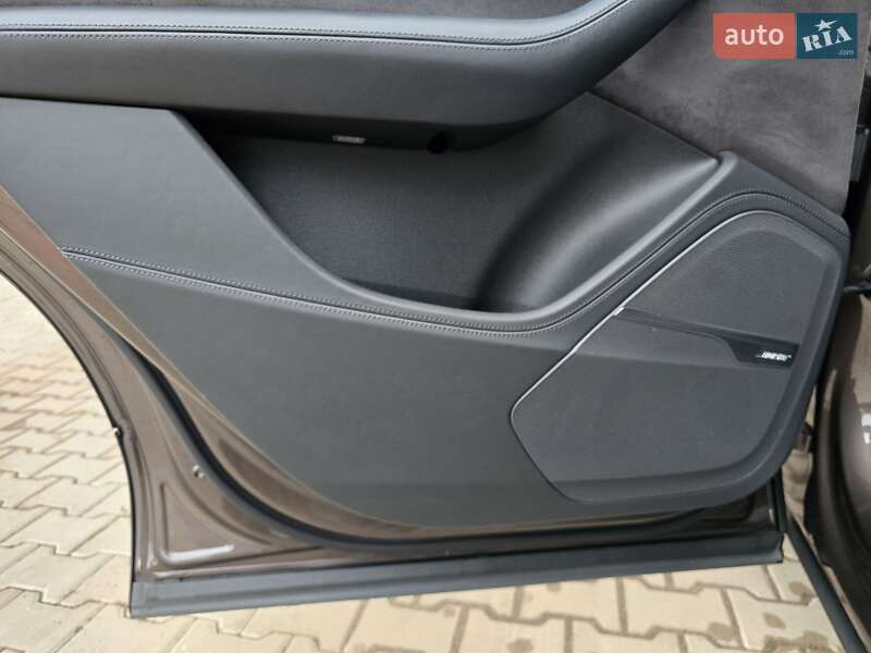 Позашляховик / Кросовер Audi Q7 2016 в Рівному