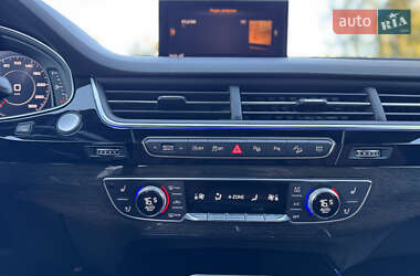 Внедорожник / Кроссовер Audi Q7 2018 в 