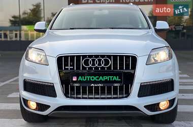Позашляховик / Кросовер Audi Q7 2013 в 