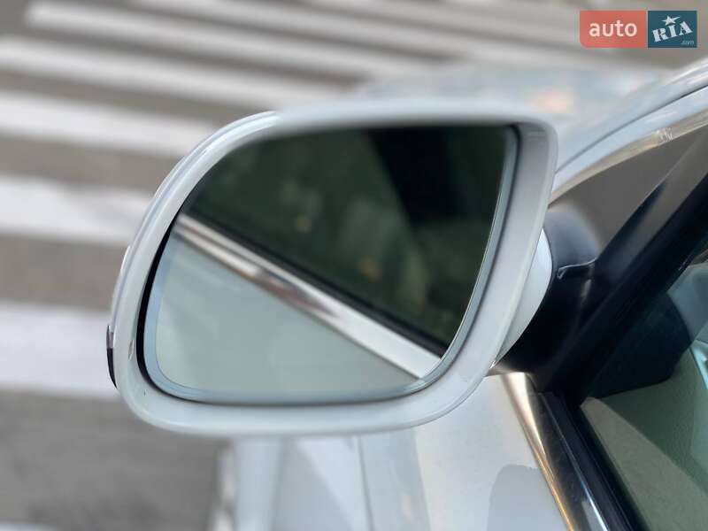 Позашляховик / Кросовер Audi Q7 2013 в Києві